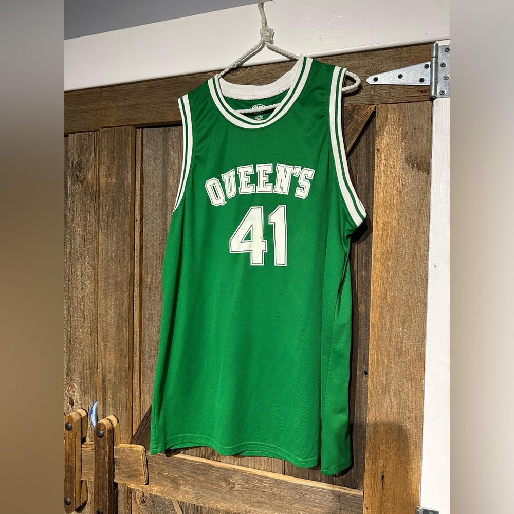 Queen's University Retro Basketball Jersey - Forest Green XL